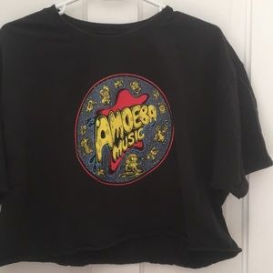 amoeba cropped boxy tshirt!